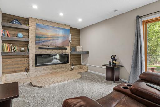 6560 White Oak Rd-14.jpg