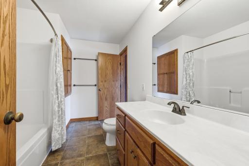 279 Kiso Avenue, Shakopee, MN 55379