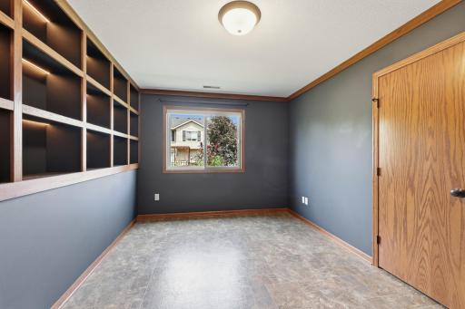 279 Kiso Avenue, Shakopee, MN 55379
