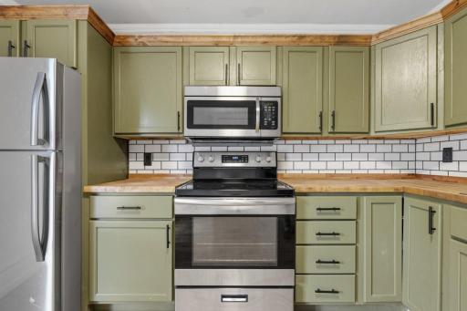 Newly remodeled with stainless steel appliances and tons of cabinets