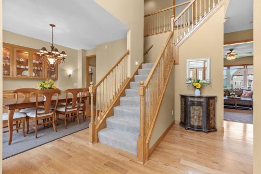 Front Split Staircase - Go to Upper Level or Down to Main Floor Kitchen/Laudry