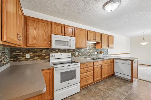 Kitchen to Dining Area 2.jpg