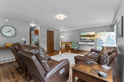 705 N Estates Avenue, Litchfield, MN 55355