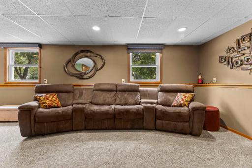 705 N Estates Avenue, Litchfield, MN 55355