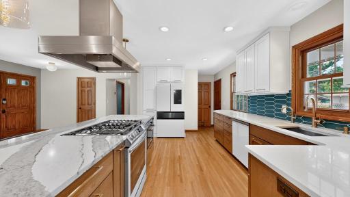 133 Craig Way NE, Fridley, MN 55432
