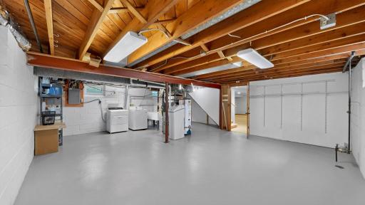 133 Craig Way NE, Fridley, MN 55432