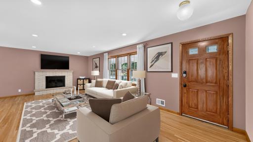 133 Craig Way NE, Fridley, MN 55432