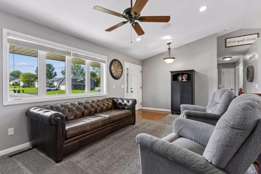 17308 Glencoe Avenue, Lakeville, MN 55044