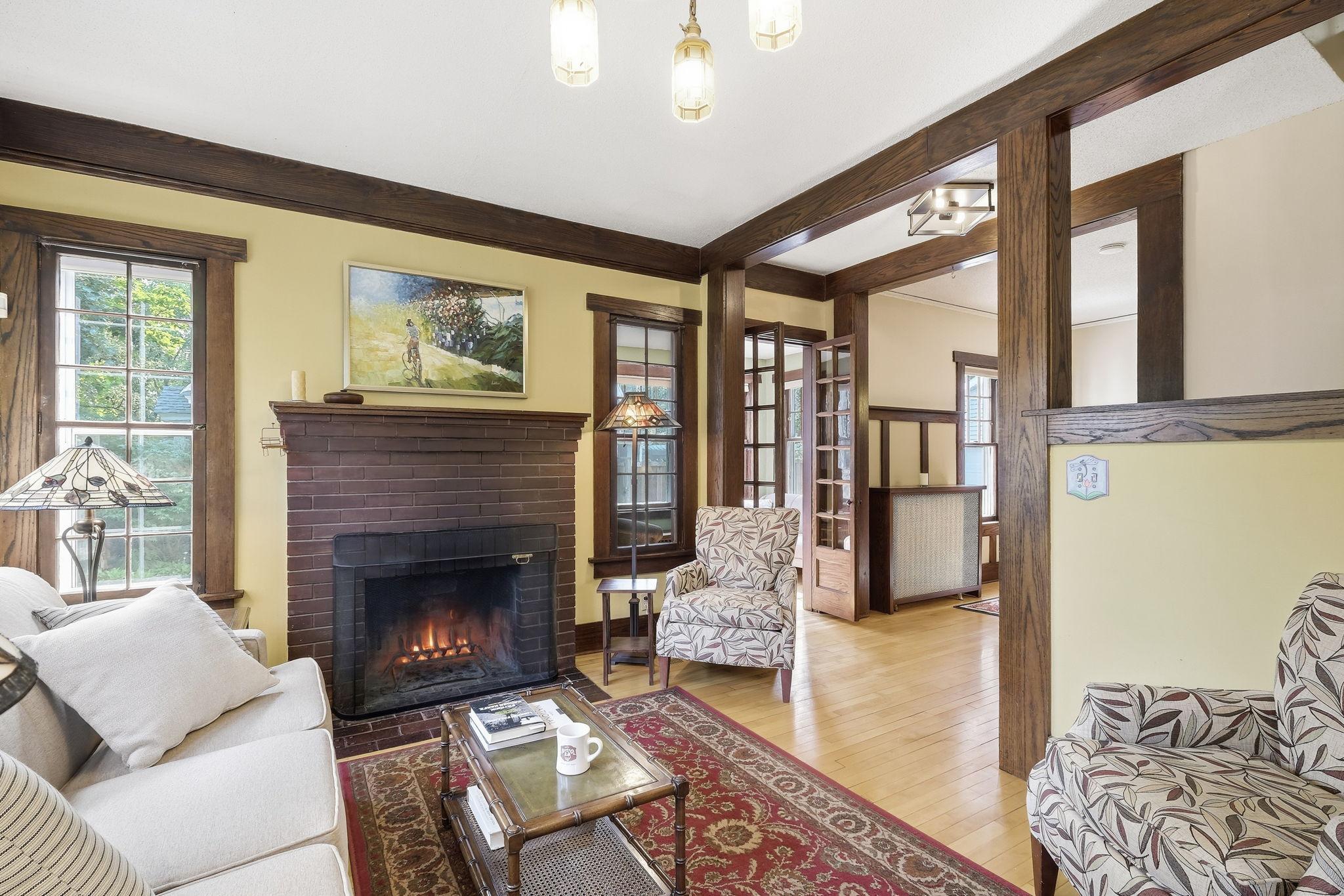 You can't go from one room to the next without noting the amazing craftsman woodwork and flow of the wood floors.