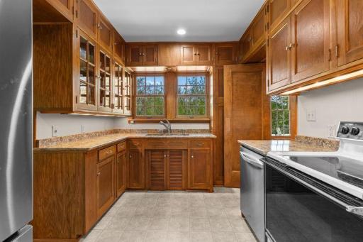 415 Bluff Avenue, Brainerd, MN 56401