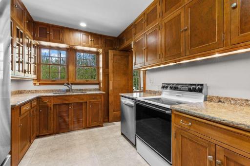 415 Bluff Avenue, Brainerd, MN 56401