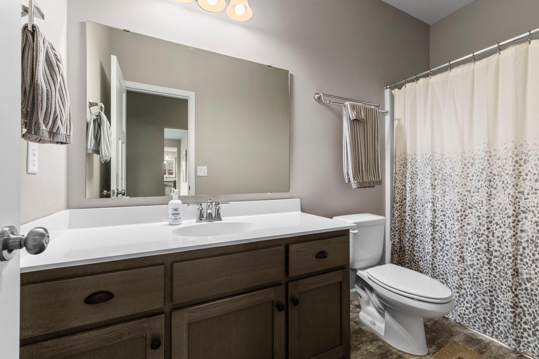 Main floor full bath