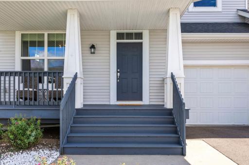 6609 96th St S Front Porch
