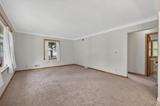 5_2093 sherwood ave_07282026_05.jpg
