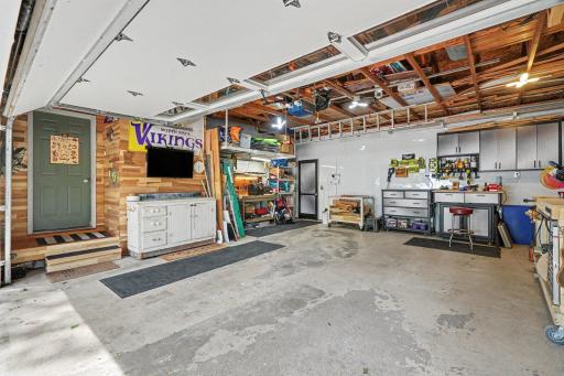 957 118th Lane NW, Coon Rapids, MN 55448