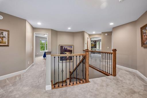 15700 55th Avenue N, Plymouth, MN 55441