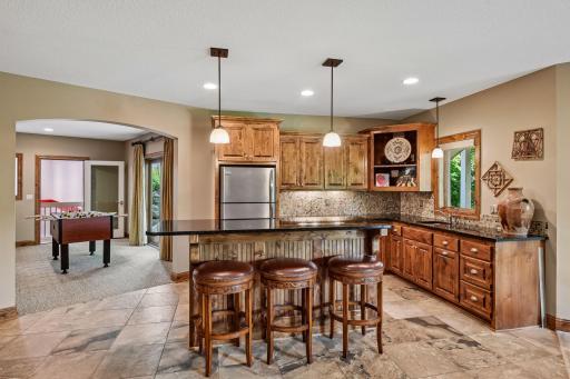 15700 55th Avenue N, Plymouth, MN 55441