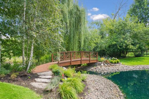 15700 55th Avenue N, Plymouth, MN 55441
