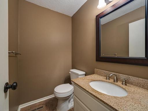 Lower level 1/2 bath