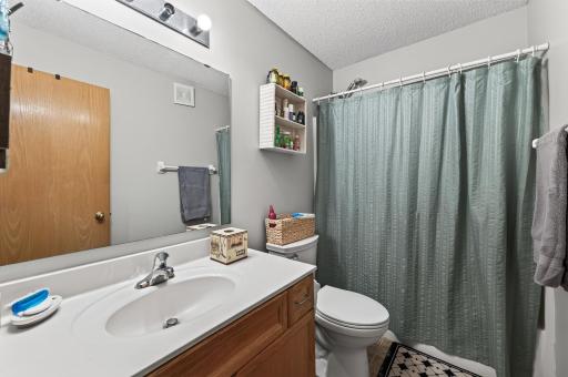 6417 207th Street N, Forest Lake, MN 55025