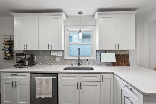 2733 Louisiana Avenue S, Saint Louis Park, MN 55426