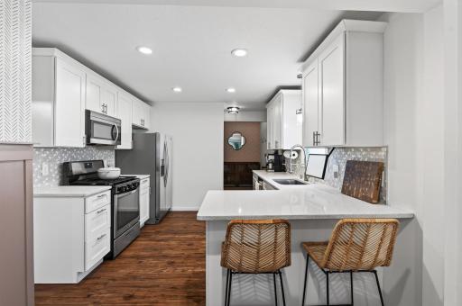 2733 Louisiana Avenue S, Saint Louis Park, MN 55426
