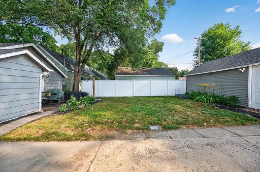 2733 Louisiana Avenue S, Saint Louis Park, MN 55426