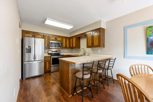 934 94th Avenue NE, Blaine, MN 55434