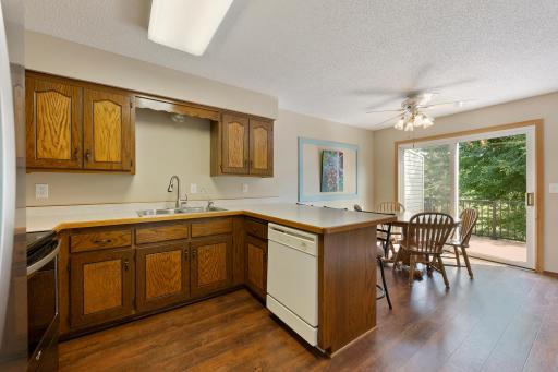 934 94th Avenue NE, Blaine, MN 55434