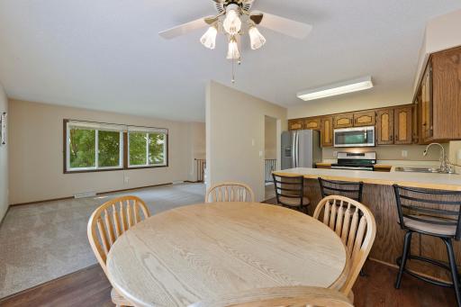 934 94th Avenue NE, Blaine, MN 55434