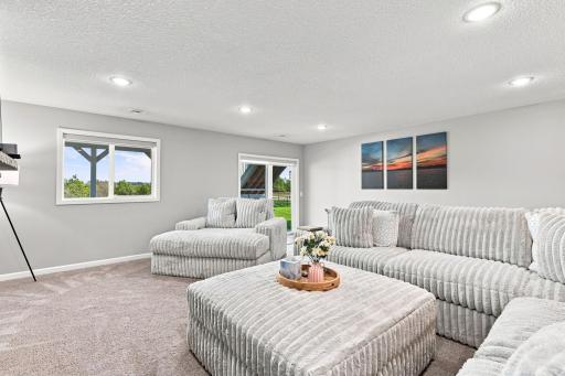 30-web-or-mls-15039 Quintana St NW-12.jpg