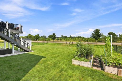 39-web-or-mls-15039 Quintana St NW-14.jpg