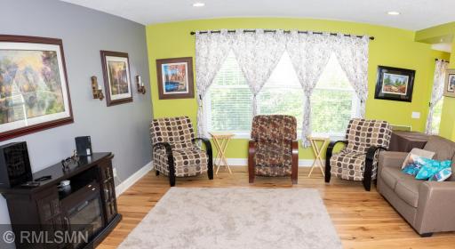 Main Living area-8.jpg