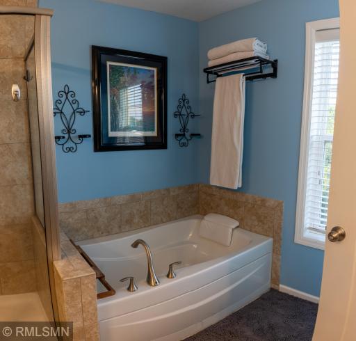 Upstairs Master Bath 2.jpg