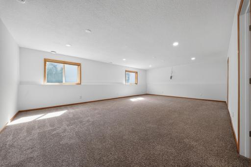 1088 161st Lane NW, Andover, MN 55304