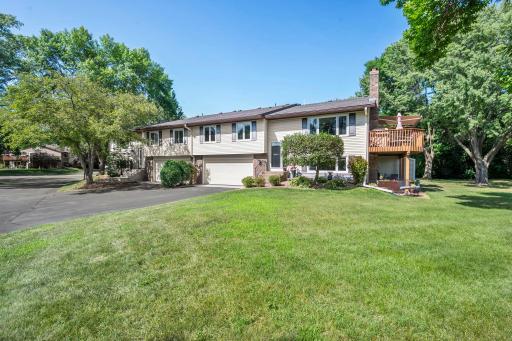 This much green space next to your home is rare in a townhouse community. Don't miss out!