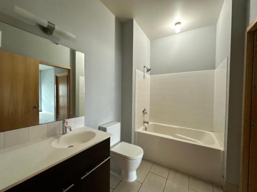 1211 Lagoon Avenue, 405, Minneapolis, MN 55408