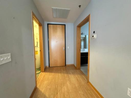 1211 Lagoon Avenue, 405, Minneapolis, MN 55408
