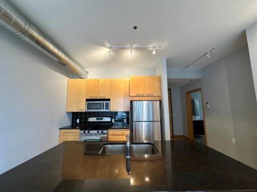 1211 Lagoon Avenue, 405, Minneapolis, MN 55408