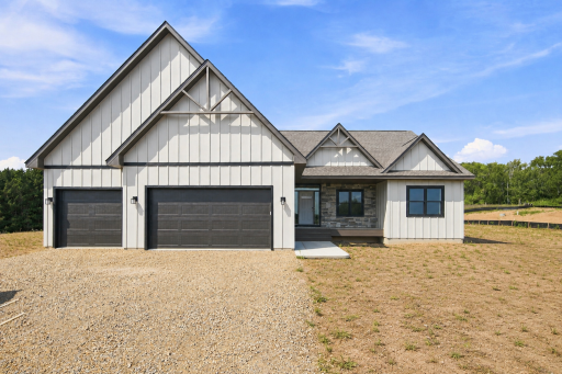 Photo for 529 Chapman Hills Ct, Hudson, WI 54016 - listing #7120004 529 Chapman Hills Ct, Hudson, WI 54016