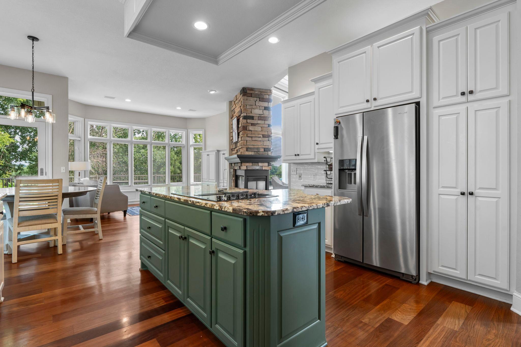 Amazing center island for cooking