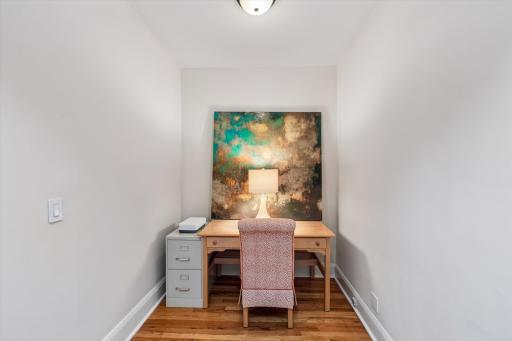 Work at home in luxury - awesome office set-up