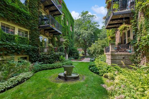 Lovely landscaped courtyard with fountain
