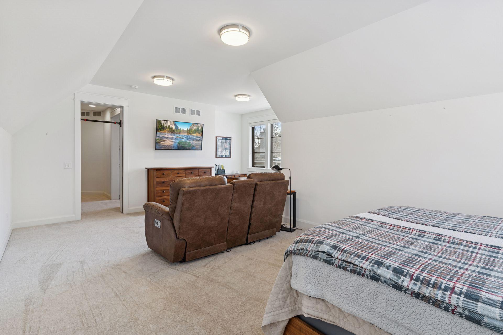 Bonus Room - Man Cave