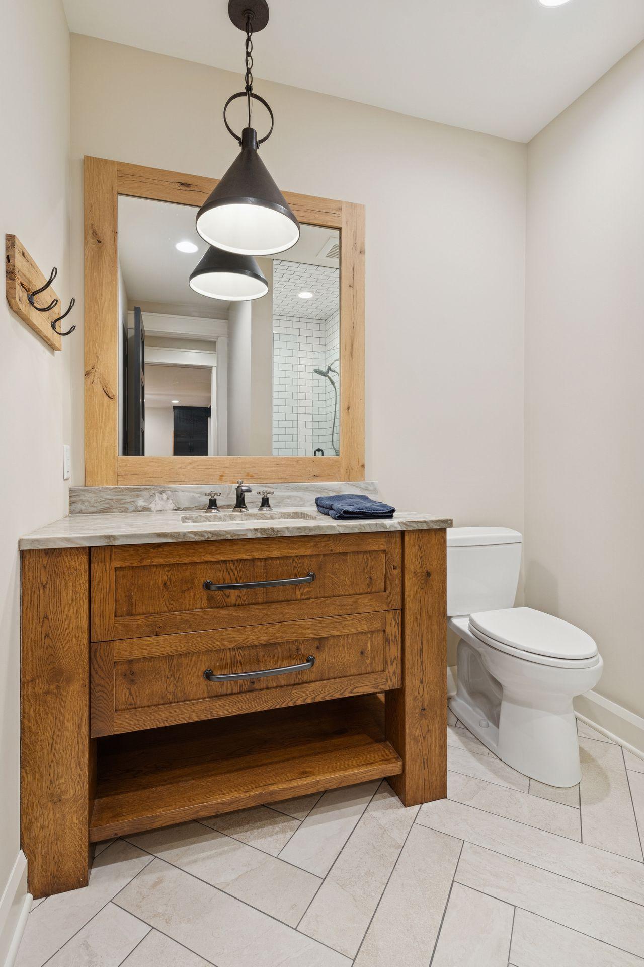 Lower Level Bath