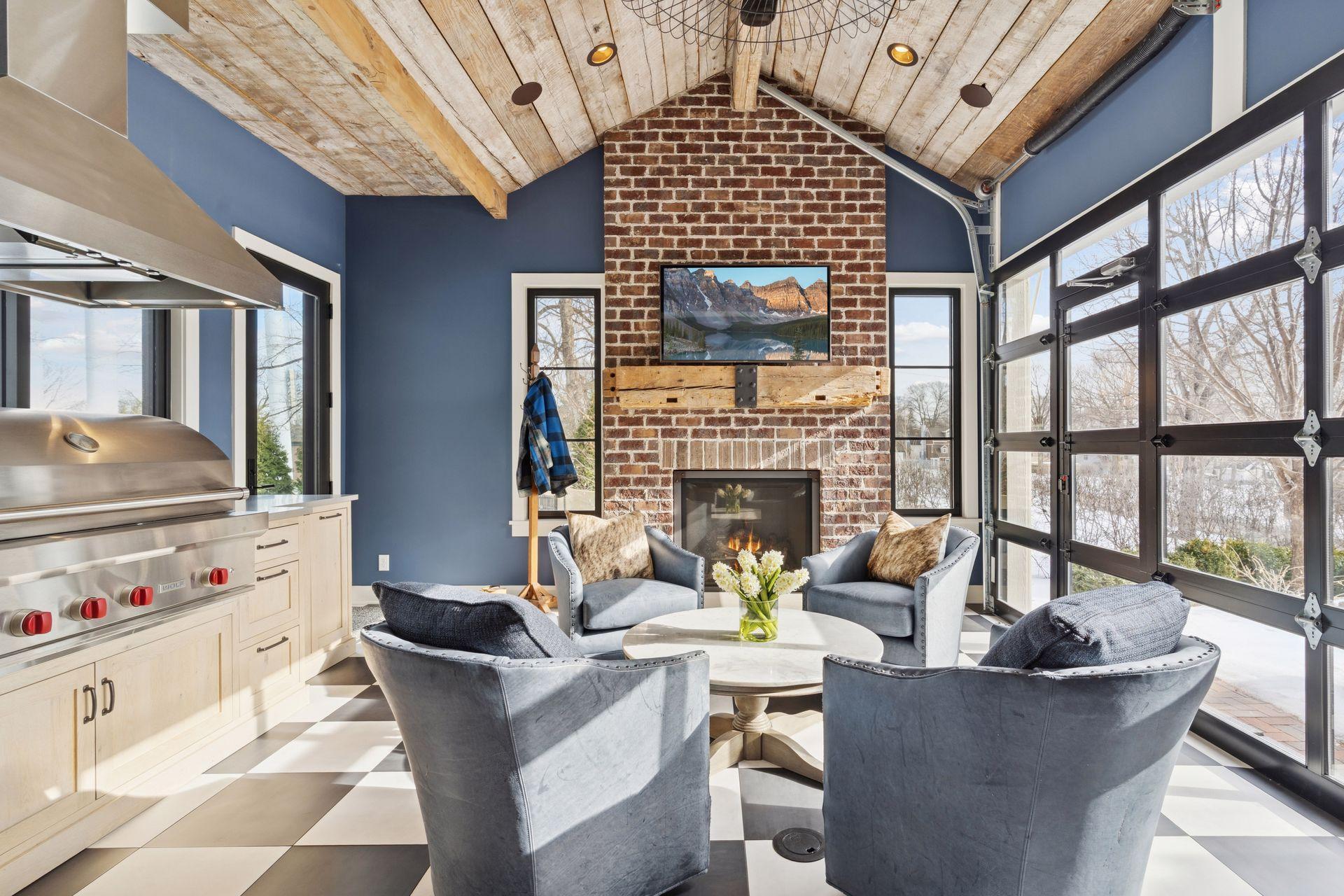 4 Season Sun Room/Porch