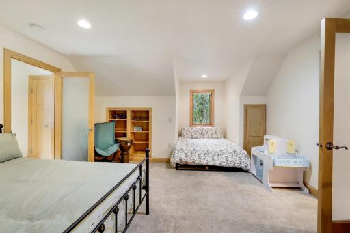 Upper suite
