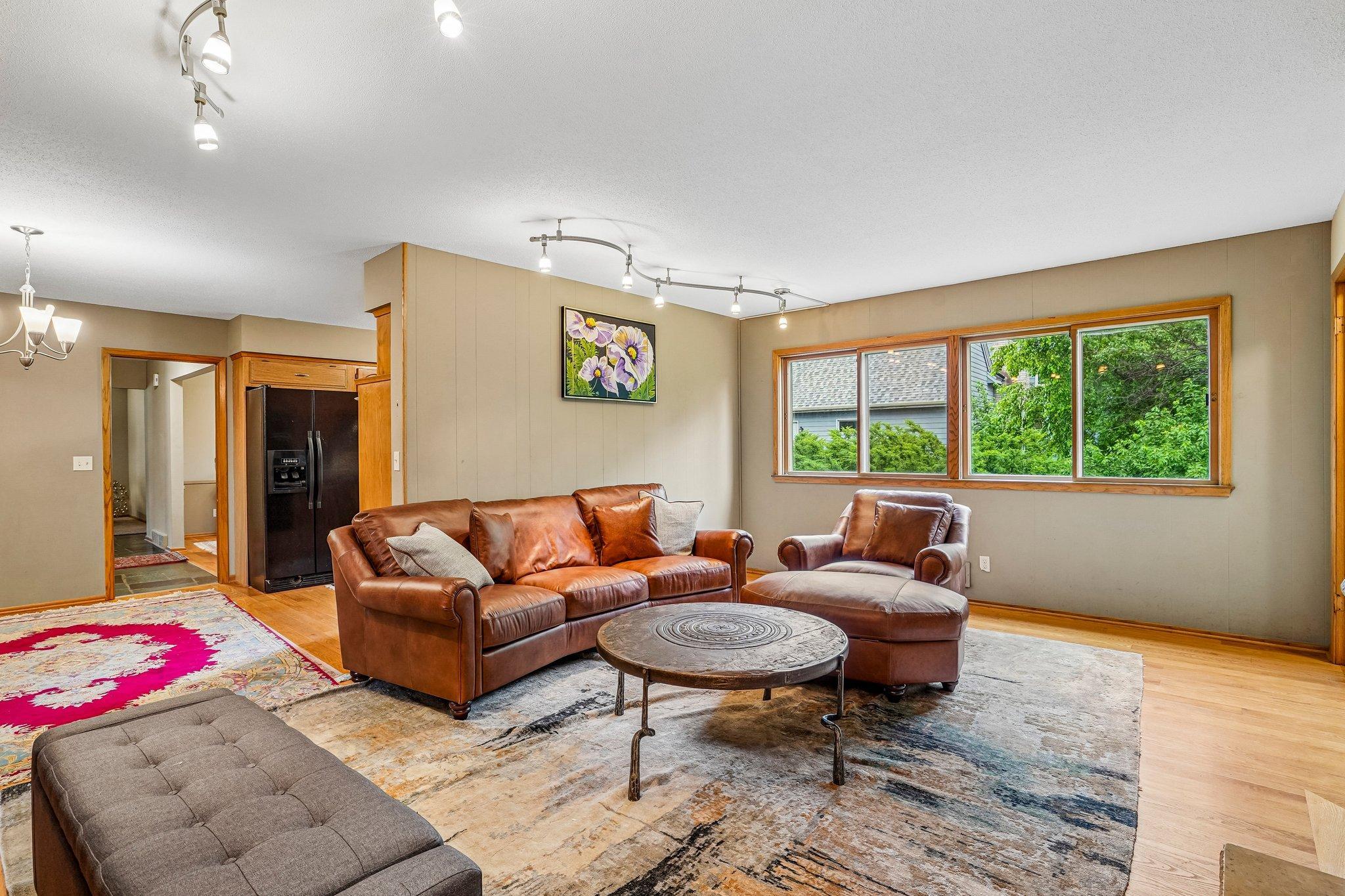 3-web-or-mls-Saint Croix Cir-S0108-003.jpg