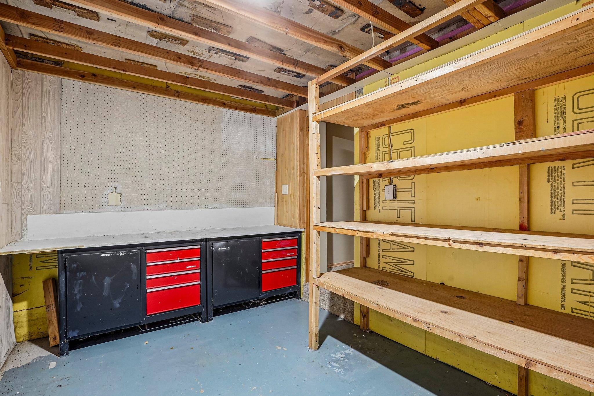 39-web-or-mls-Saint Croix Cir-S0108-039.jpg
