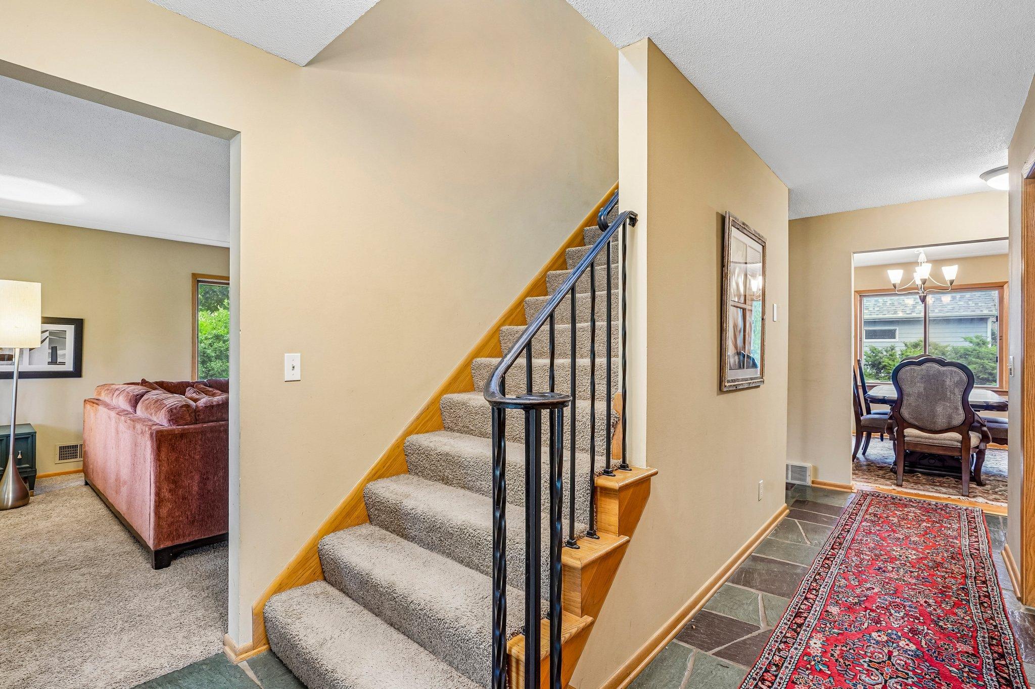 9-web-or-mls-Saint Croix Cir-S0108-009.jpg